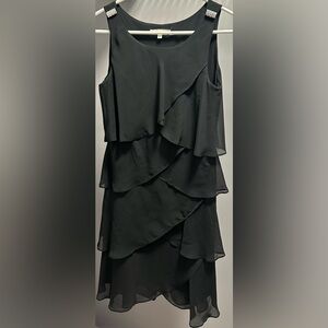 SIGNATURE TESSA size 4 BLACK tulip layered sleeveless dress.